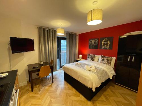 Studio Apartment image 3