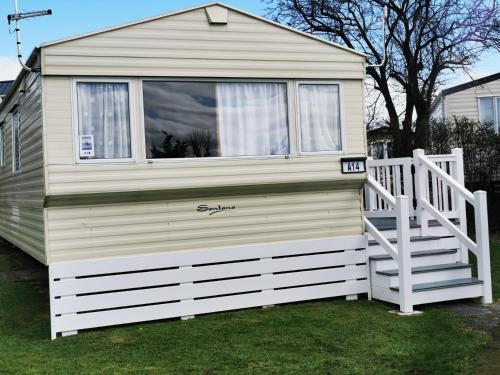 Devon Barnstaple Self Catering Tarka Holiday Park Free Wi-Fi Spacious Static Caravan sleeps 4 Pets a in 中央市區