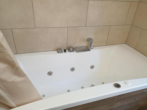 Fürdőszoba, Mornag AG Ferien Wohnung in Weesen