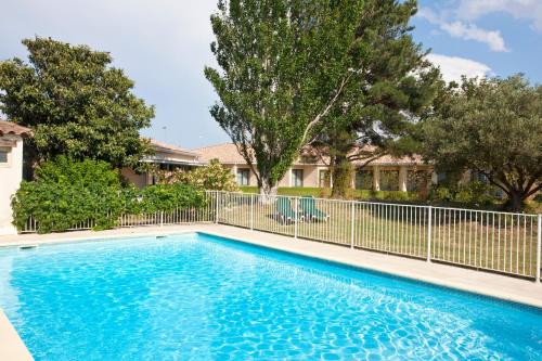 Golden Tulip Avignon Le Paradou