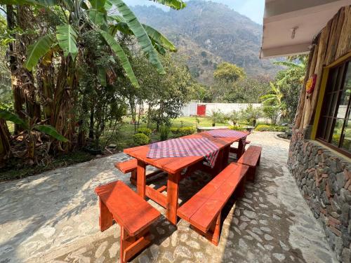 Cabanas de Tzununa in Tzununa