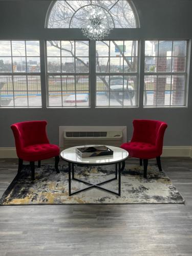 Microtel Inn & Suites by Wyndham San Antonio Downtown NorthE - image 7