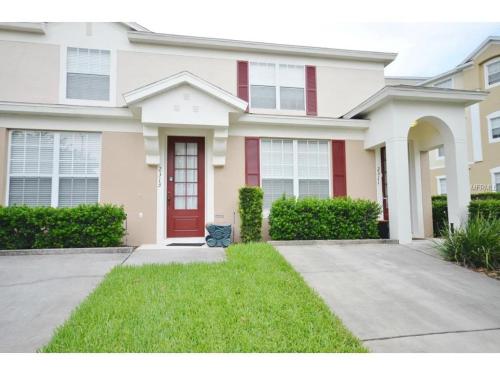 Three-Bedroom House image 2