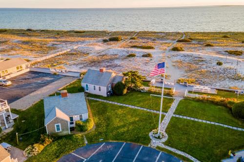 Sandbars Inn - Beachside Cottage