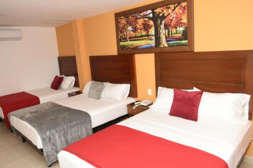 2 double beds, 1 twin bed