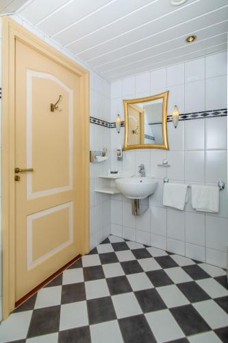 Hampshire Hotel – Hostellerie Schuddebeurs - image 8