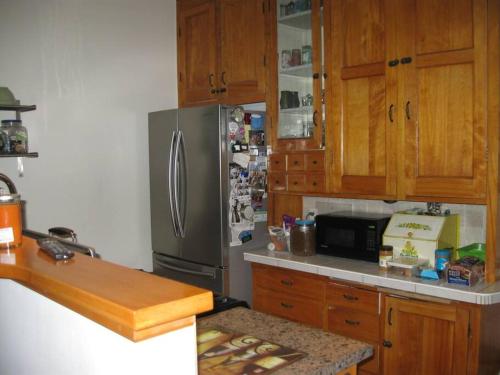 Bizzaro Apartment - image 10