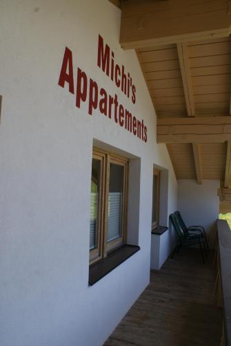 Superior Two-Bedroom Apartment with Balcony and Mountain View