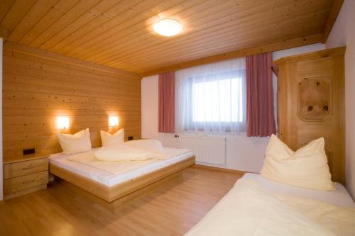 Studio Apartment with Balcony