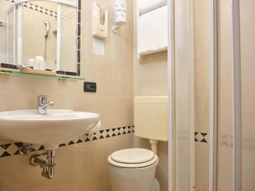 Atlantide Hotel - image 7