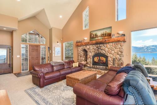 Moosewood Haven - Ideal Lakeside Retreat thumb 3