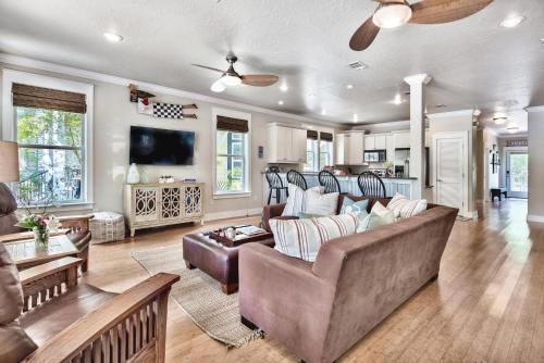 The Happy Place by RealJoy Vacations - image 2