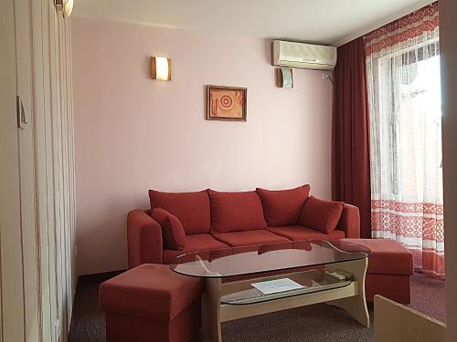 One-Bedroom Suite