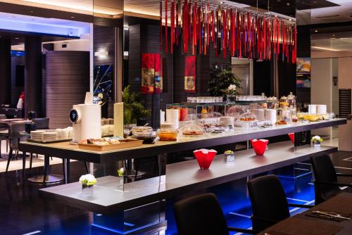 อาหารและเครื่องดื่ม, โรงแรมรัฟฟาเอลโล (Raffaello Hotel) in เซนิกัลเลีย