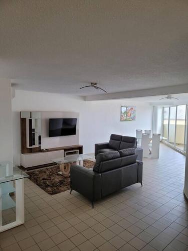 Hello Guyane (7), Grand Appartement Prestigieux F3 - Location saisonnière - Cayenne