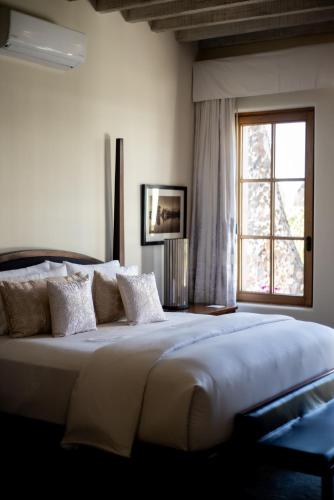 346155695 Hotel Casa Blanca 7