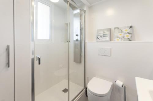 Apartment with Sea View image 9
