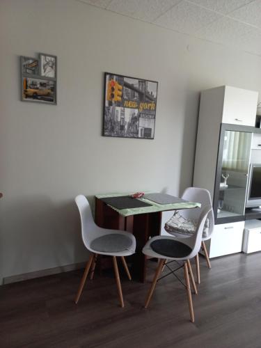 Berik Apartman in เคอร์ตวารอส