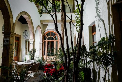 346175953 Hotel Casa Blanca 7