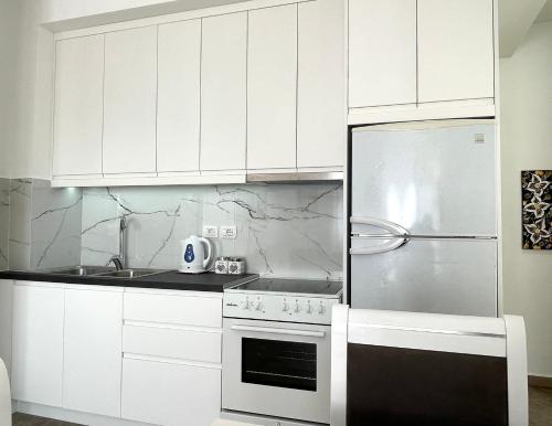 Sunny Bay Apartments - image 3