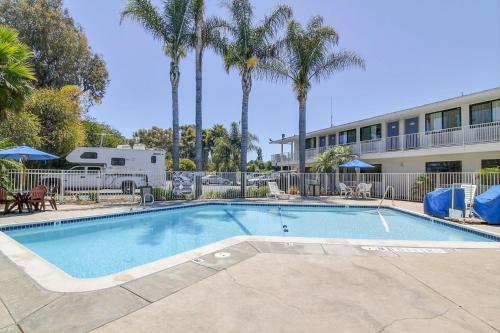 Úszómedence, Motel 6 Goleta, CA - Santa Barbara in Goleta