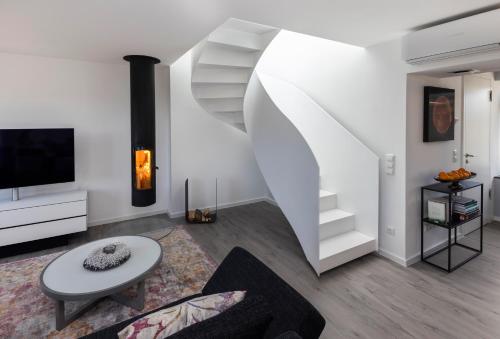Penthouse mit Dachterrasse, Meerblick, Klimaanlage, Gasgrill, Kamin, Luxus-Design-Apartment, 2 Minuten zum Strand, Binz (Foto 4)