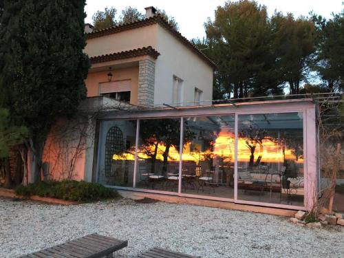 Sea-view holiday home in Sanary-sur-Mer with private pool gîte à louer Bois de Sanary