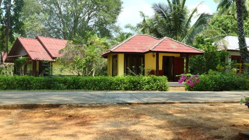 Koh Yao Noi Beach Resort - 숙소 외관
