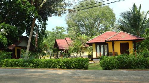 Koh Yao Noi Beach Resort - 숙소 외관