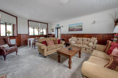 Exmoor House - image 14