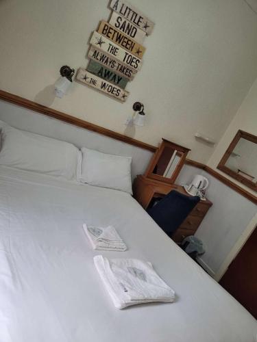 CANASTA HOTEL - image 5