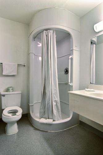 Motel 6-Grants NM - image 7