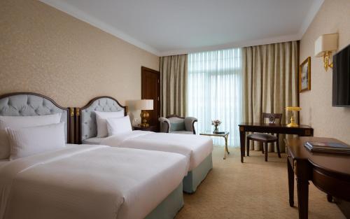 2 twin beds