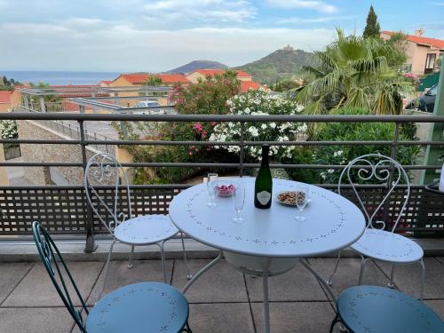SAPHIR - Vue Mer et Montagne - WIFI FIBRE- PISCINE et GARAGE Privé, Collioure (foto 9)