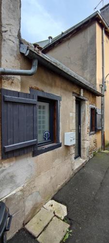 Chaleureuse petite maison de bourg - Location saisonnière - Beaumont-sur-Sarthe