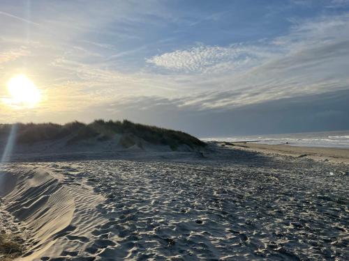 Otoczenie, West-end Beach in Middelkerke