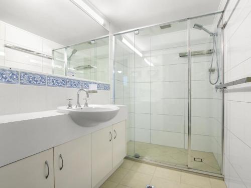 Apartment image 9