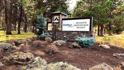 Seventh Mountain Resort