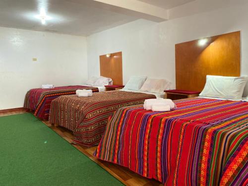 3 double beds