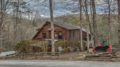 Fighting Creek Cabin image