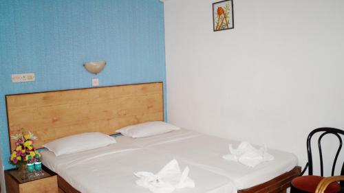 Time & Leisure Hotels – Candolim Beach, KY