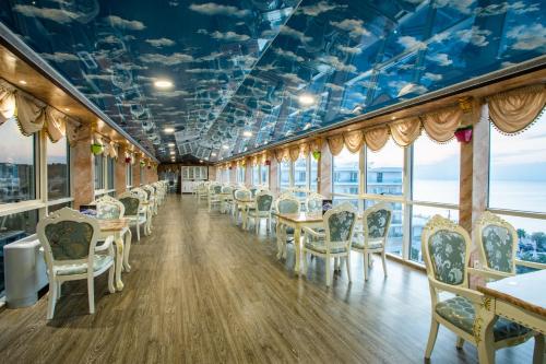 Wellness Santa Hotel - image 11