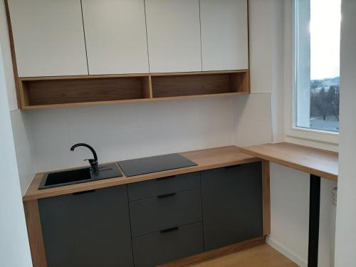 Cocina, KAWALERKA 28M SALON Z KUCHNIĄ CENTRUM NOWY SĄCZ Faktura VAT (KAWALERKA 28M SALON Z KUCHNIA CENTRUM NOWY SACZ Faktura VAT) in Nowy Sącz