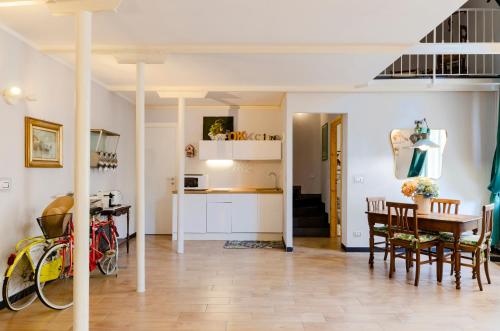 JOIVY Superb Flat Near Christopher Columbus' House, Janov (fotografie 9)