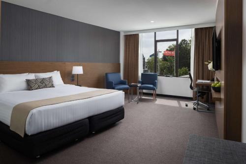 2 twin beds