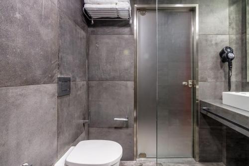 360 Degrees - image 5