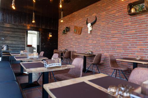 Hotel am Stadtpark - image 9