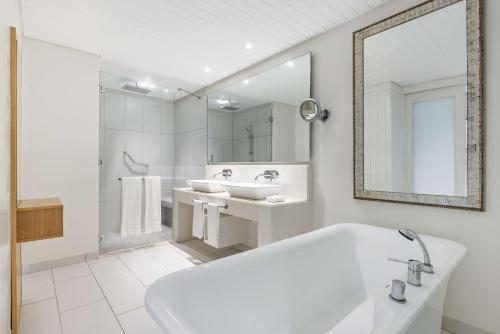 Radisson Blu Azuri Resort & Spa Radisson Blu Azuri Resort & Spa