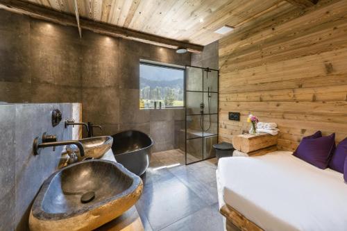 浴室, Bauernhaus-Schloss Wagrain in 埃布斯