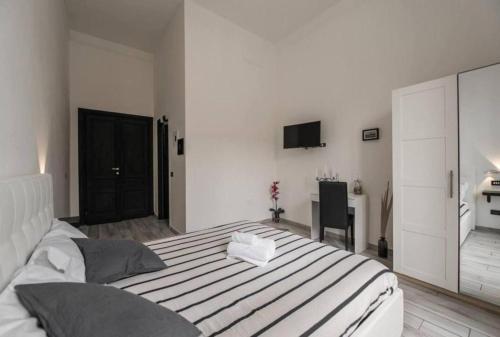 Lazy Gio Guest House – Rome